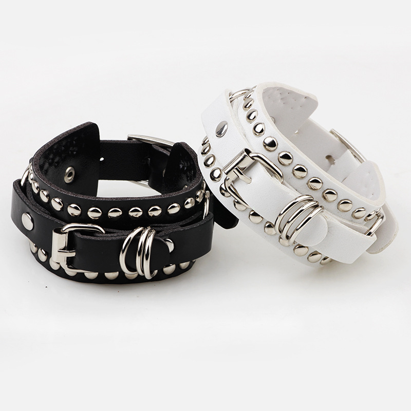 Goth Black Leather Wristband B - Women'S Emo Accessories 评论和价格