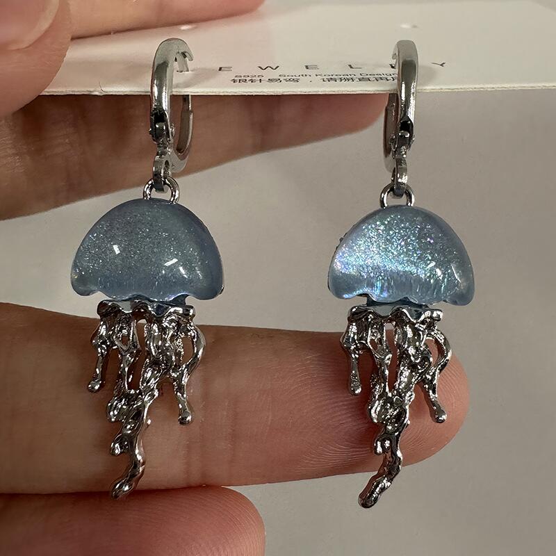 Cute Blue Jellyfish Ocean Pend - Women'S Emo Accessories 评论和价格